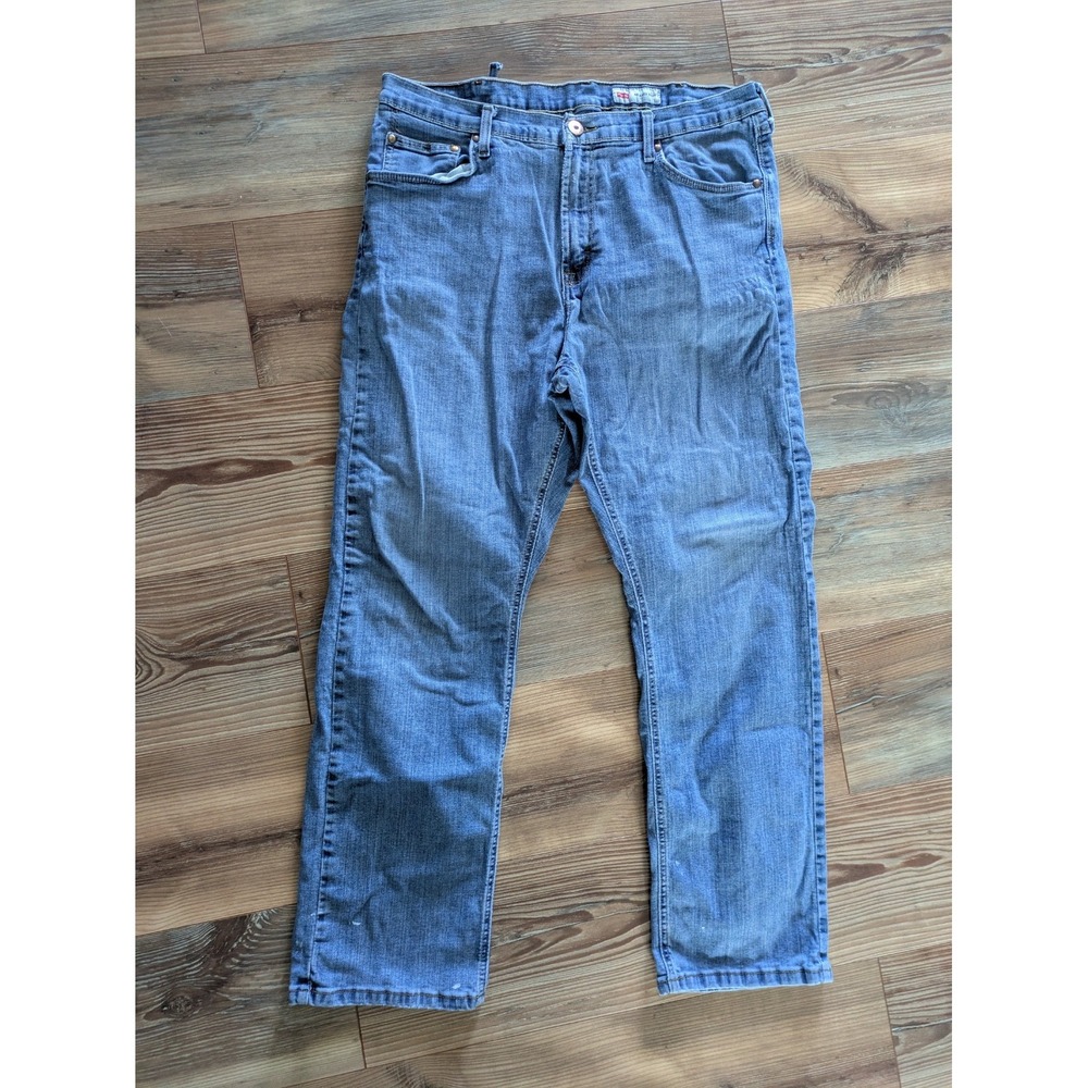 Wrangler Men's Relaxed Boot Bootcut Medium Wash Denim Jeans